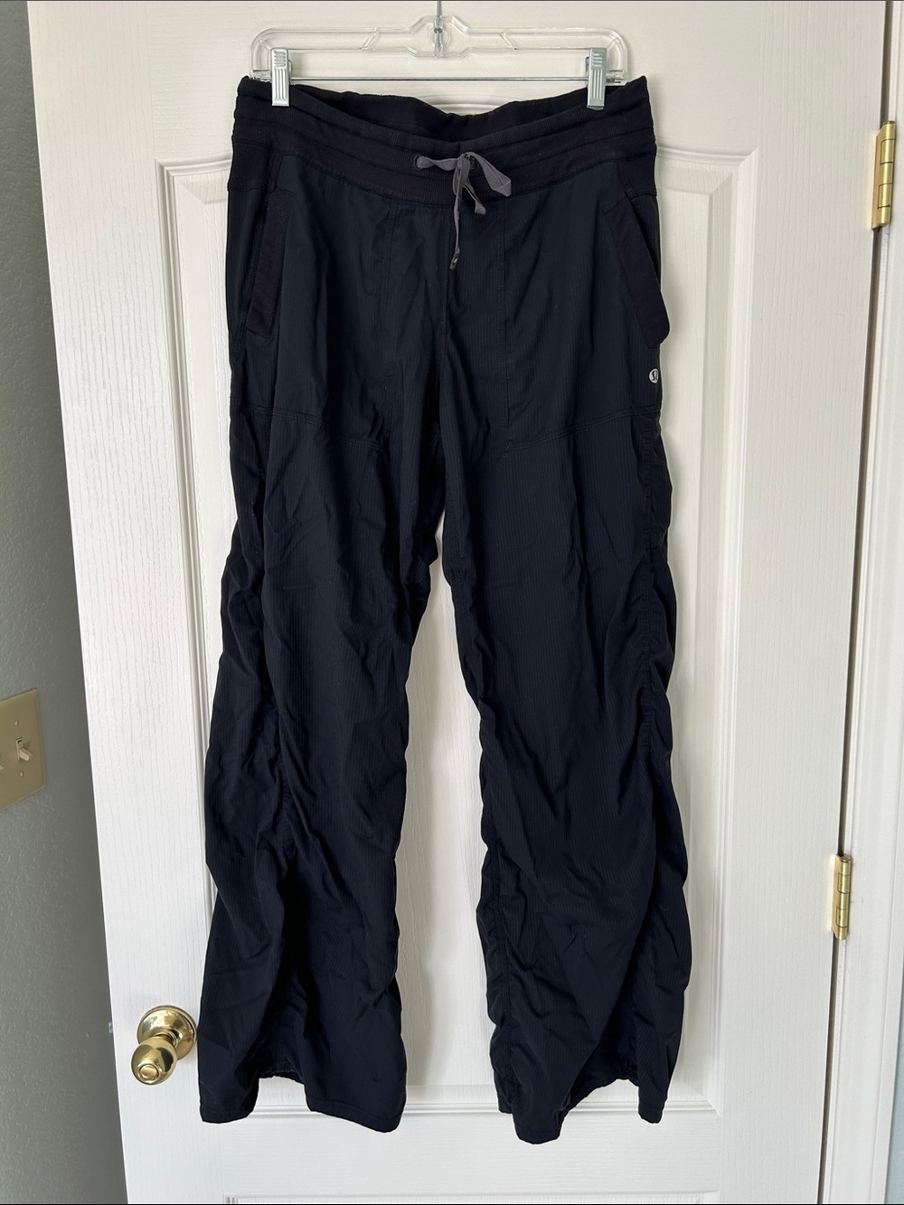 Lululemon Dance Studio Mid-Rise Pant
Regular